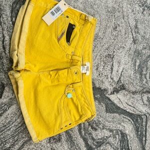Diesel brand yellow shorts size 28 NWT